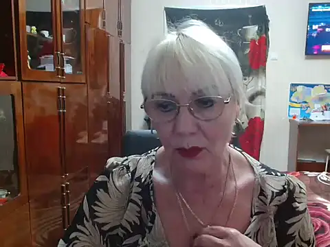 Snapshot of JenaCheim chatting on 01.20.25 JenaCheim online show from 01.20.25