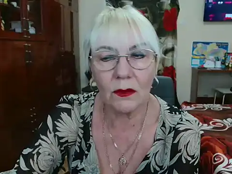 Snapshot of JenaCheim chatting on 02.04.25 JenaCheim online show from 02.04.25