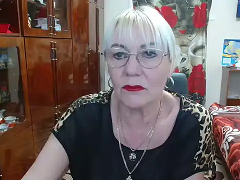 Snapshot of JenaCheim chatting on 02.05.25 JenaCheim online show from 02.05.25