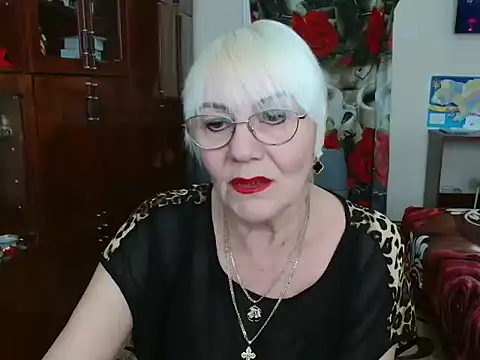 Snapshot of JenaCheim chatting on 02.11.25 JenaCheim online show from 02.11.25