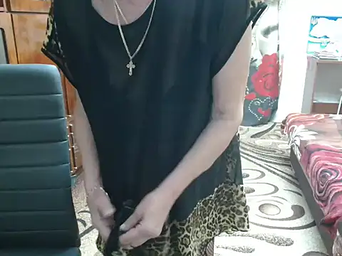 Snapshot of JenaCheim chatting on 02.21.25 JenaCheim online show from 02.21.25