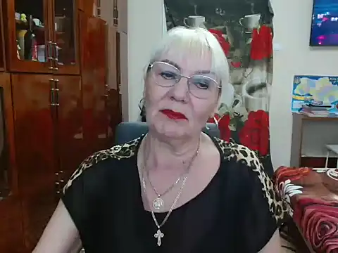 Snapshot of JenaCheim chatting on 03.12.25 JenaCheim online show from 03.12.25