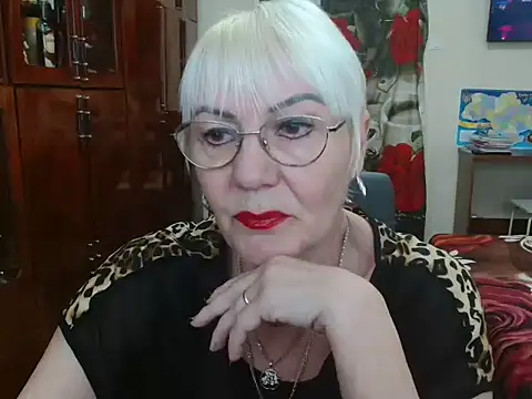 Snapshot of JenaCheim chatting on 03.15.25 JenaCheim online show from 03.15.25