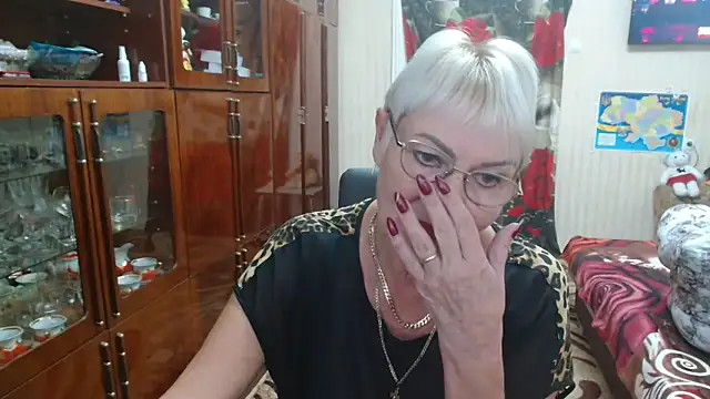 Snapshot of JenaCheim chatting on 10.23.25 JenaCheim online show from 10.23.25