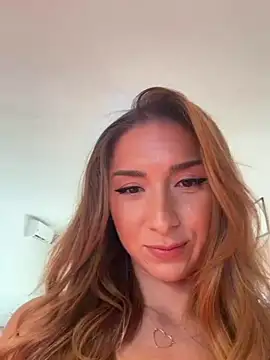 Snapshot of StracciaStella- chatting on 06.19.26 StracciaStella- online show from 06.19.26