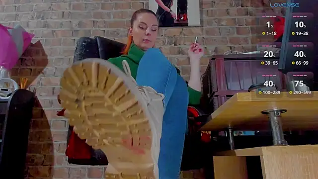 MrsVenus online show from 03.03.25