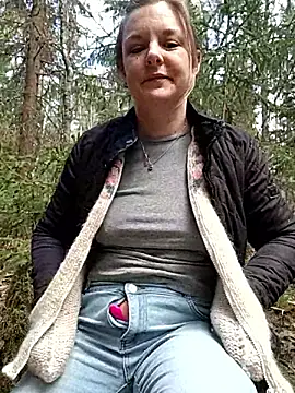 SwedishJennifer online show from 04.03.26