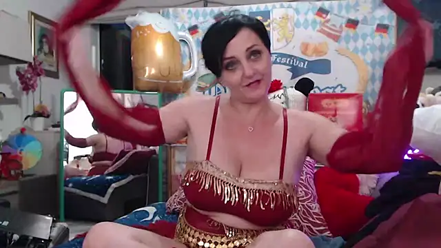 Snapshot of lucillabollente chatting on 09.27.25 lucillabollente online show from 09.27.25