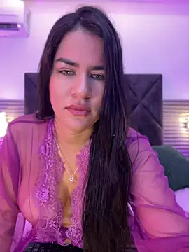 Snapshot of Zafira_Alabi chatting on 04.26.26 Zafira Alabi online show from 04.26.26