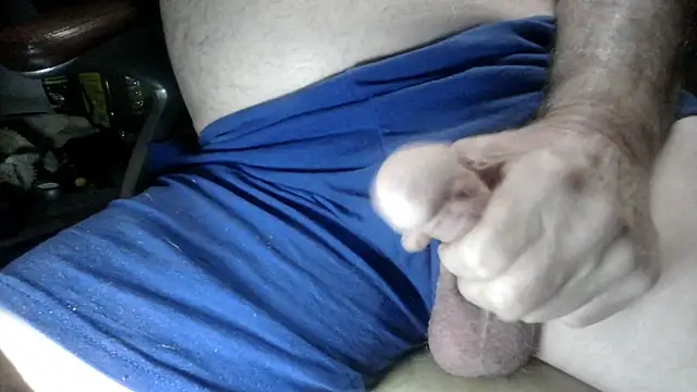 Snapshot of russtee chatting on 03.22.26 russtee online show from 03.22.26