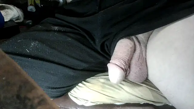 Snapshot of russtee chatting on 04.07.26 russtee online show from 04.07.26