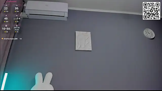 Snapshot of Malika_Lisan chatting on 04.21.26 Malika Lisan online show from 04.21.26