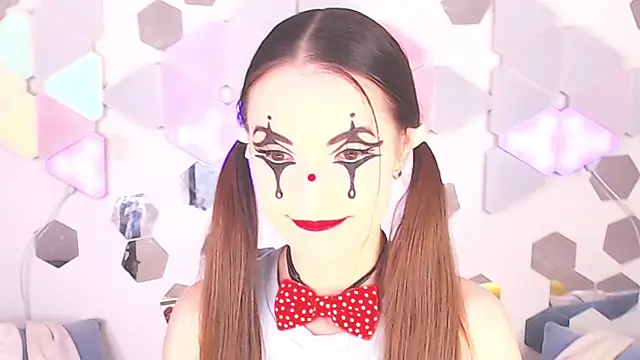 LexiKiss online show from 11.11.25