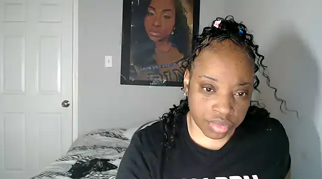 Sexymona1218 online show from 03.19.25