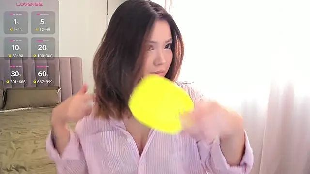 SaliUong online show from 10.27.25