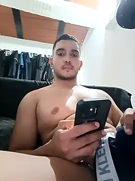 Ricardo hott online show from 04.22.26