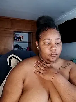 Snapshot of Daddys_girl1 chatting on 10.01.25 Daddys girl1 online show from 10.01.25