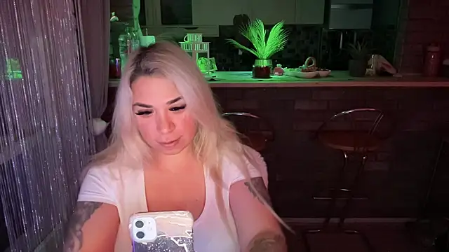 Monageil online show from 02.02.25