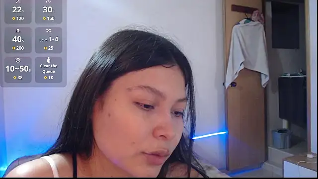 evolet01 online show from 11.26.25