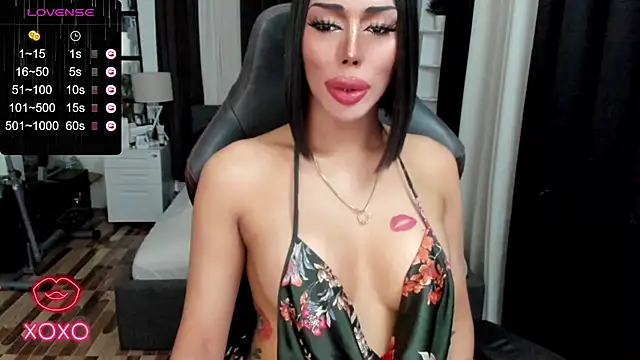 Forever MissCandace online show from 03.02.25