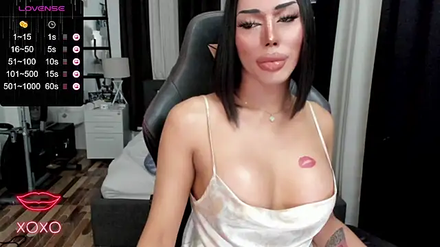 Forever MissCandace online show from 03.21.25