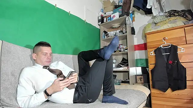 viraglaci18xh online show from 11.05.25