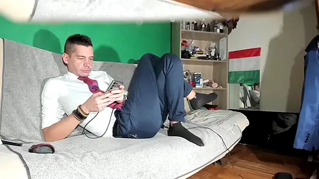 viraglaci18xh online show from 11.26.25