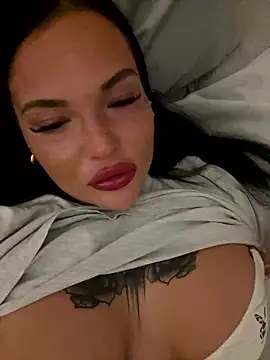  MelinaCurves  online show from 01.09.26