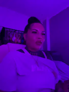  MelinaCurves  online show from 05.22.26