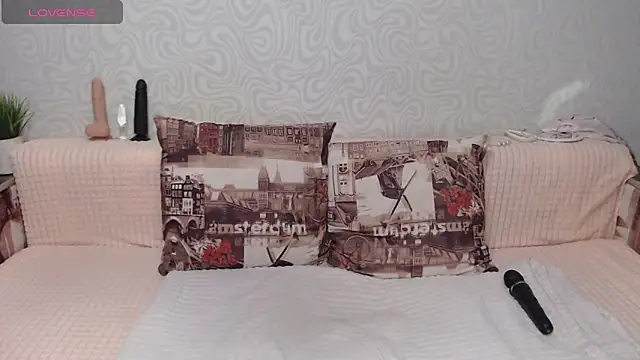 Snapshot of lelapopins chatting on 01.13.25 lelapopins online show from 01.13.25