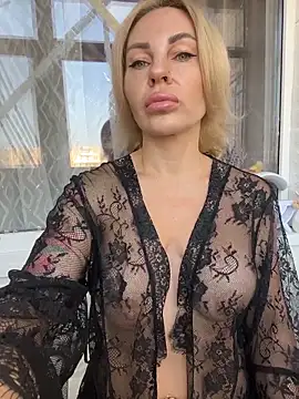 Hotnessi online show from 11.22.25