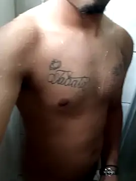 Snapshot of garoto1997 chatting on 11.06.25 garoto1997 online show from 11.06.25