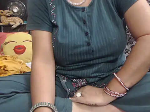 prettyindiandoll online show from 10.15.25