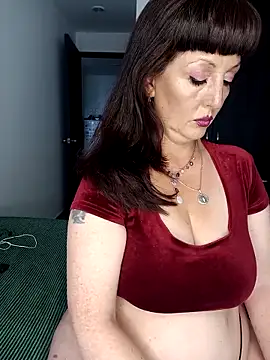 FireWoman online show from 02.15.26