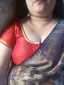 Snapshot of naughtymadam chatting on 05.17.26 naughtymadam online show from 05.17.26