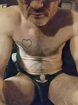 Snapshot of ROBERT0516 chatting on 04.01.26 ROBERT0516 online show from 04.01.26