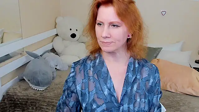 Snapshot of FoxySophia chatting on 01.24.25 FoxySophia online show from 01.24.25