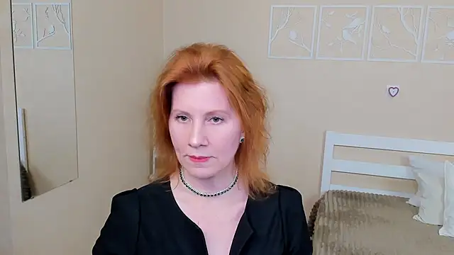 Snapshot of FoxySophia chatting on 01.30.25 FoxySophia online show from 01.30.25