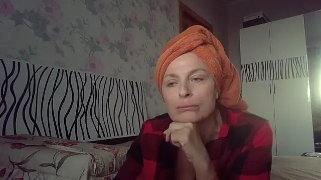 LindaStarS online show from 10.17.25