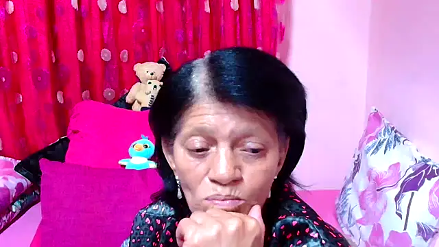 SLUTTYROXY online show from 10.06.25