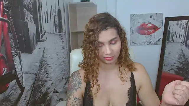 Snapshot of Shay__lee chatting on 02.11.25 Shay lee online show from 02.11.25