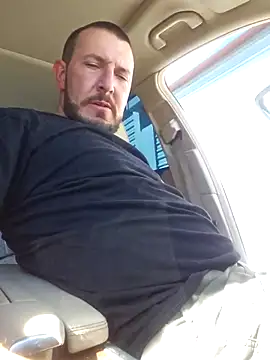 Snapshot of UncutHammer69 chatting on 03.01.26 UncutHammer69 online show from 03.01.26