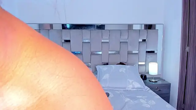 Cammiila online show from 12.21.25