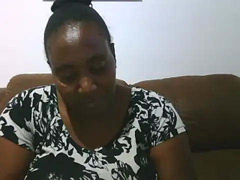 Snapshot of ebonytitts4u chatting on 02.16.26 ebonytitts4u online show from 02.16.26