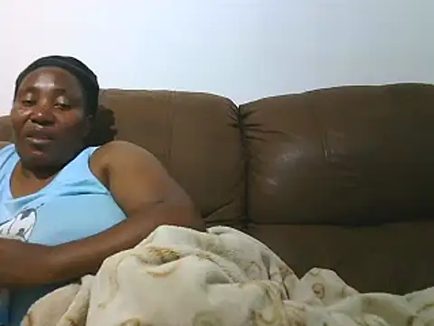 Snapshot of ebonytitts4u chatting on 02.25.26 ebonytitts4u online show from 02.25.26