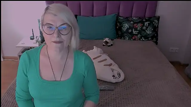 sabrinamacmarren online show from 02.12.25