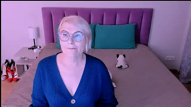 sabrinamacmarren online show from 09.20.25