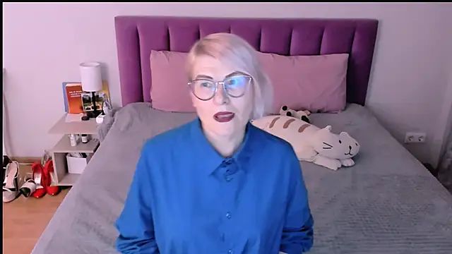 sabrinamacmarren online show from 11.29.25