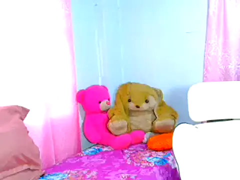 Snapshot of Hershey10 chatting on 11.21.25 Hershey10 online show from 11.21.25