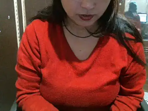 Snapshot of UrsMansi chatting on 12.17.24 UrsMansi online show from 12.17.24